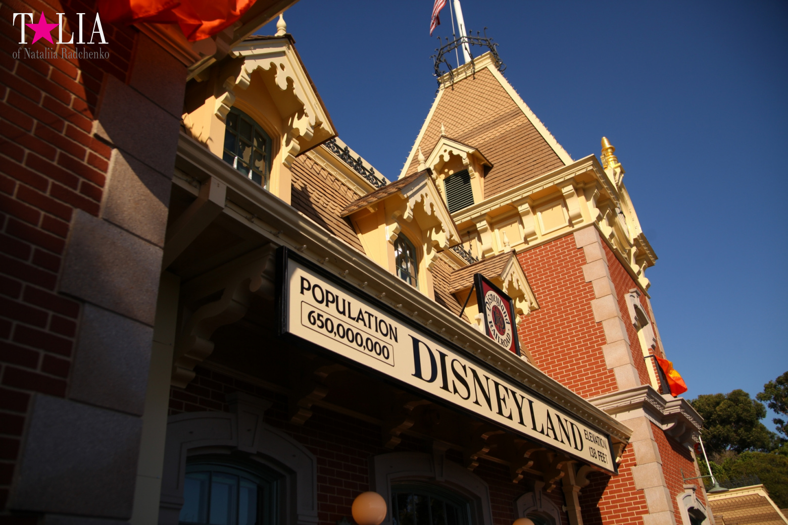 Диснейленд в Калифорнии (Анахайм, Лос Анжелес). Аттракционы